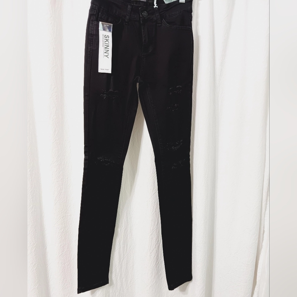 3 X$25. Wax juniors Jeans Size 1 Black Ripped  Skinny Stretch Denim Cotton Blend